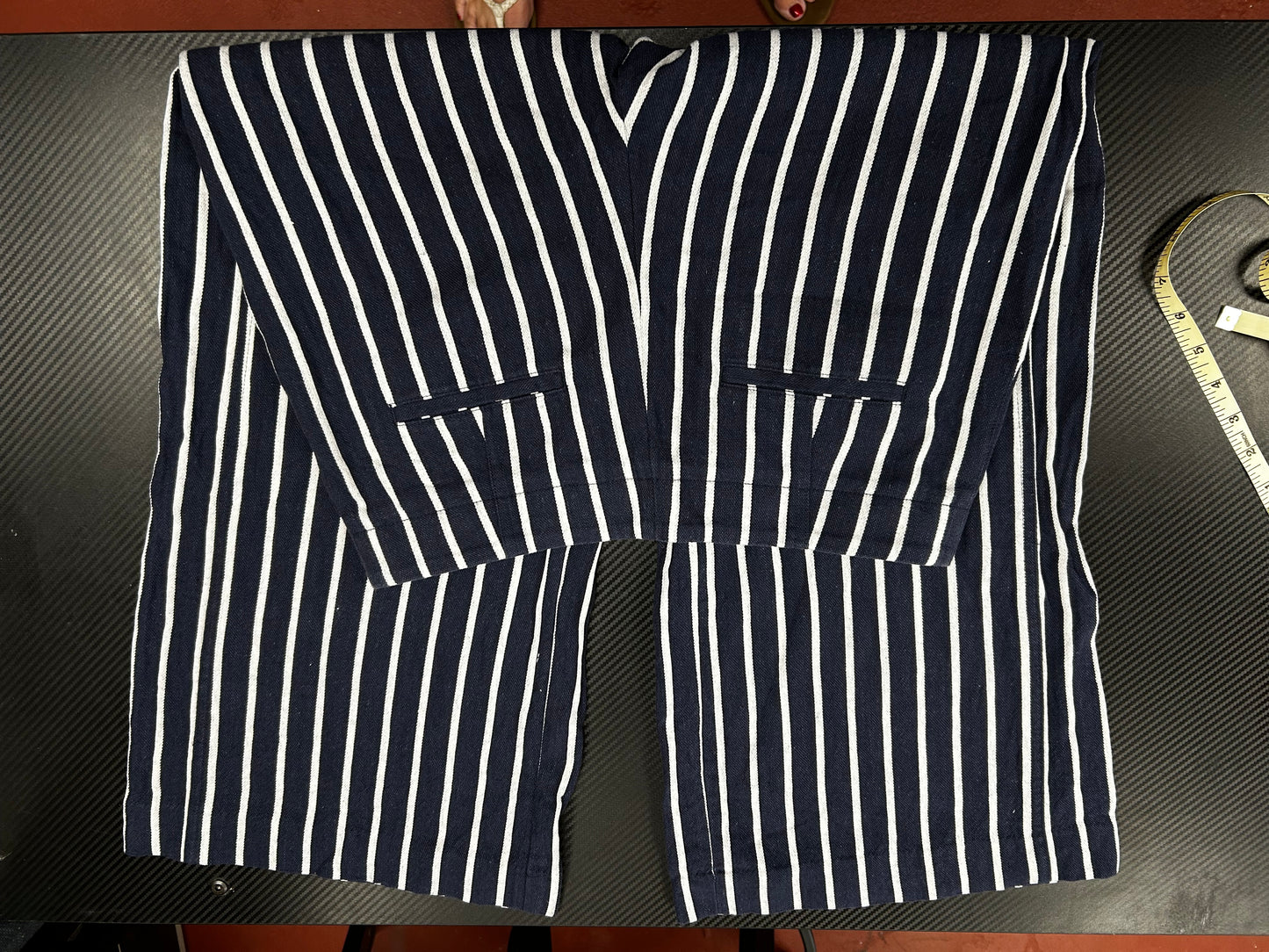 Ann Taylor Size 4 Crop Pants