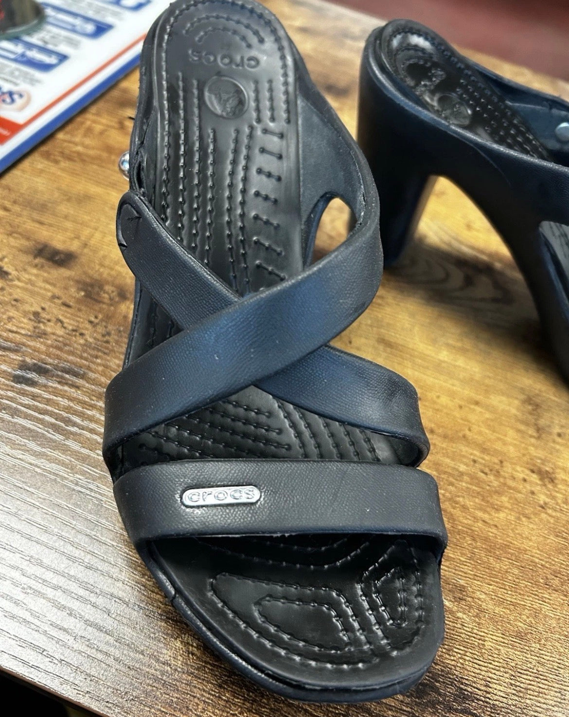 Crocs Cyprus IV Sandals Women's Size W8 Black Strappy Heel Platform