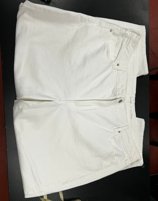 Old Navy Plus size White Jeans Size 22