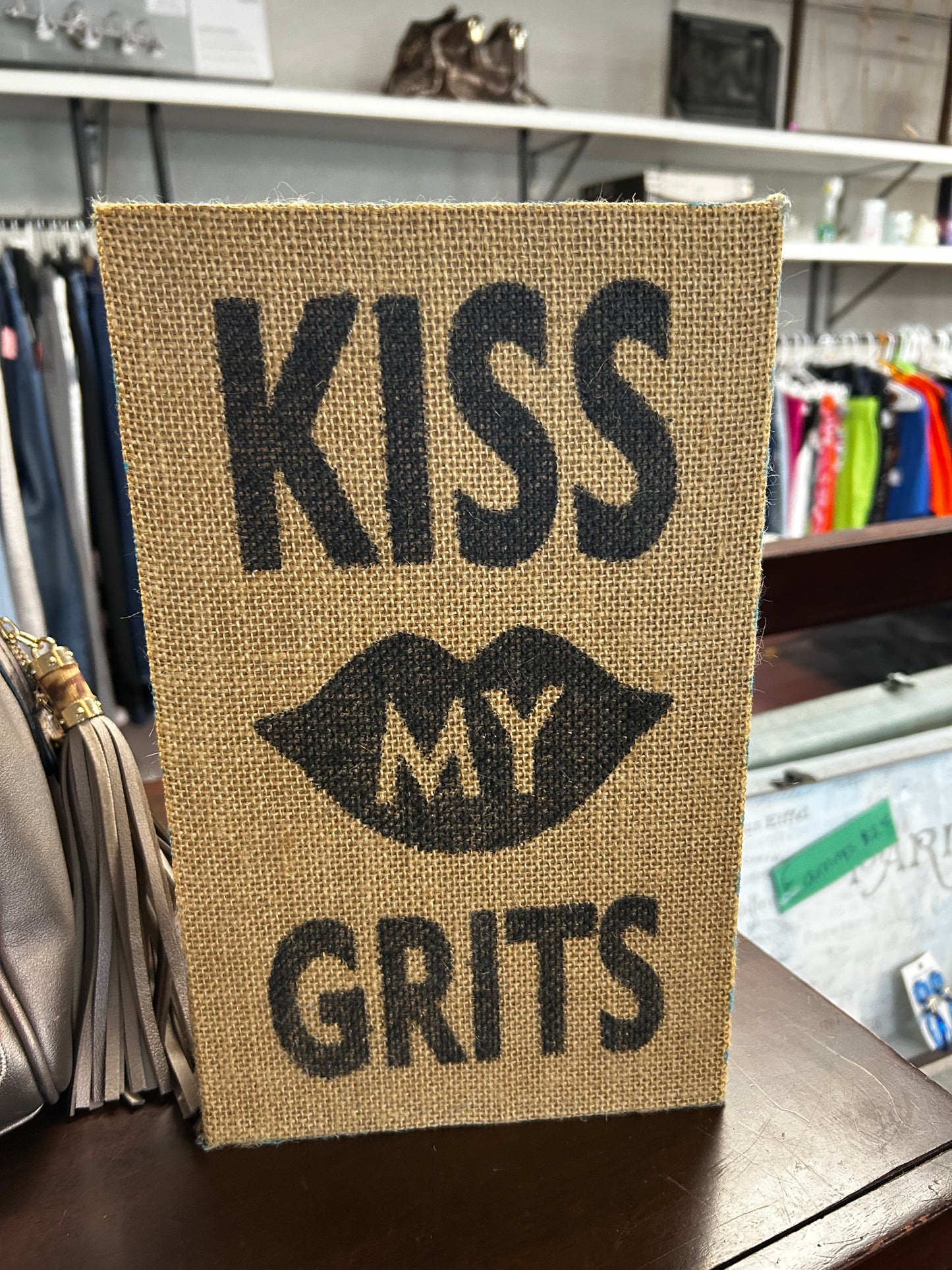 “ KISS MY GRITS” wall decor ￼